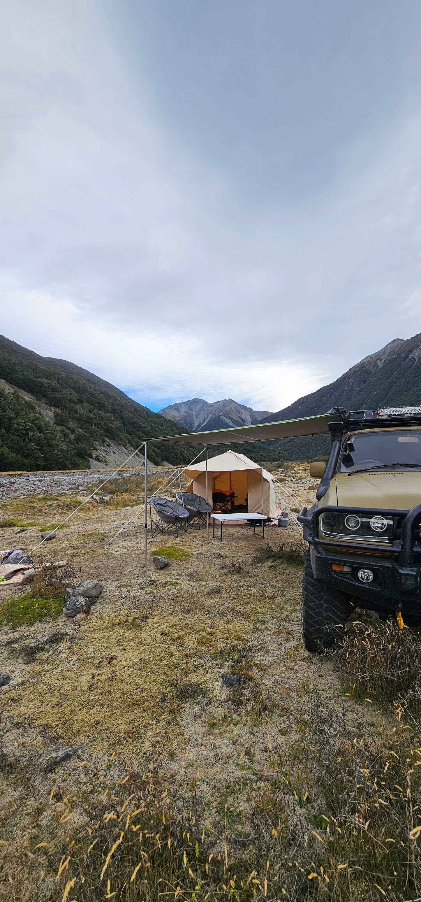 Canvas expedition tent
