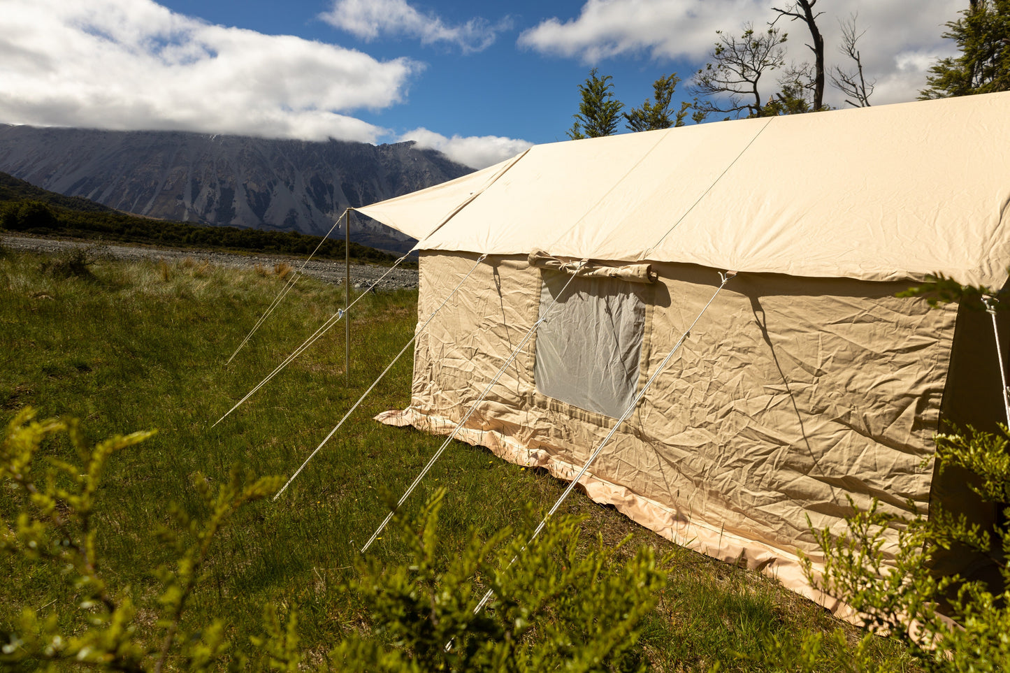 Camping Tent & Rain Fire 